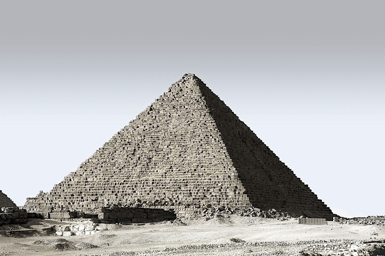 Die Geheimnisse der ägyptischen Pyramiden enthüllt: Eine Studie im Fokus auf sciblog.at